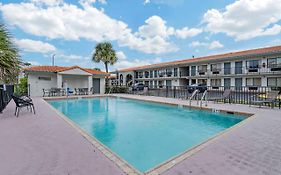 Days Inn And Suites Orlando Ucf