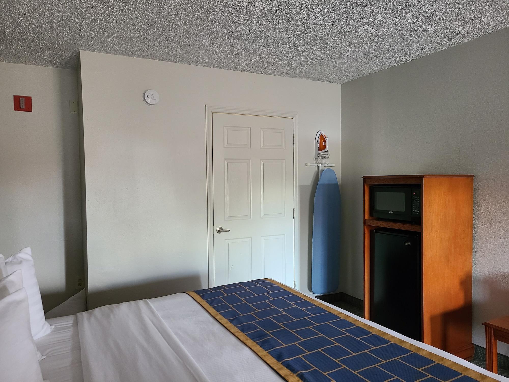 Quality Inn & Suites Orlando East - Ucf Area Alafaya Exterior photo