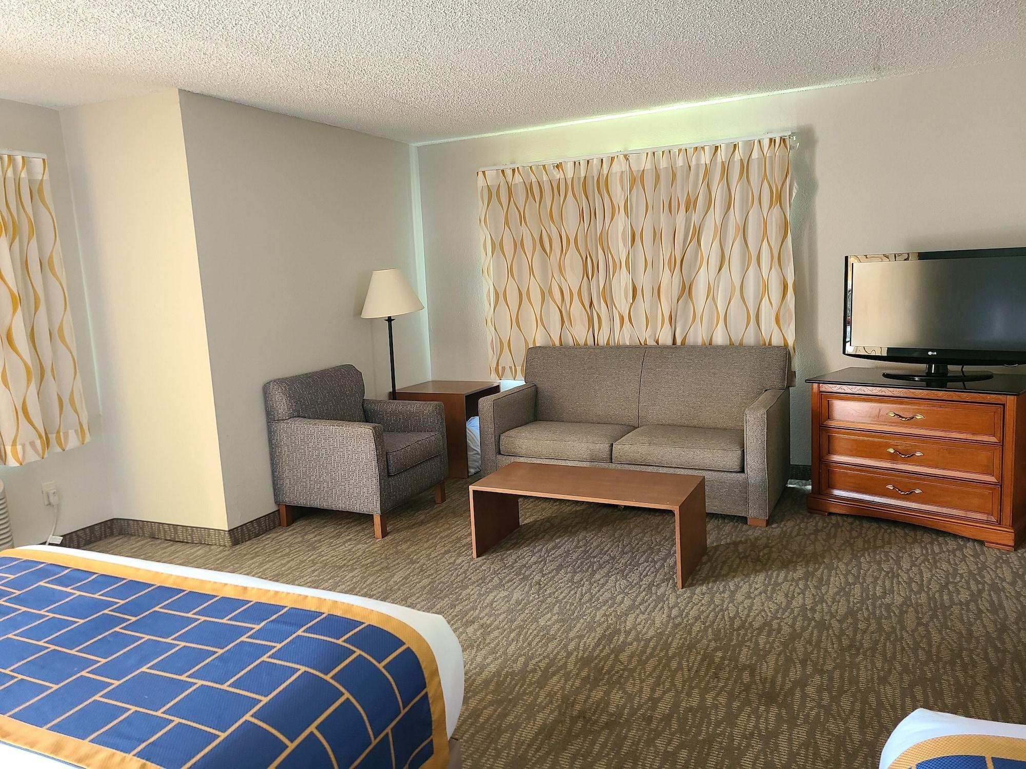 Quality Inn & Suites Orlando East - Ucf Area Alafaya Exterior photo